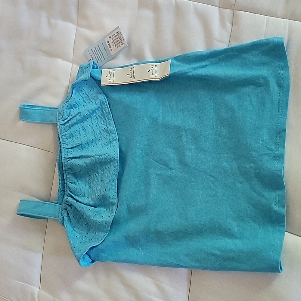 Tank Tops - Picture 2 of 8